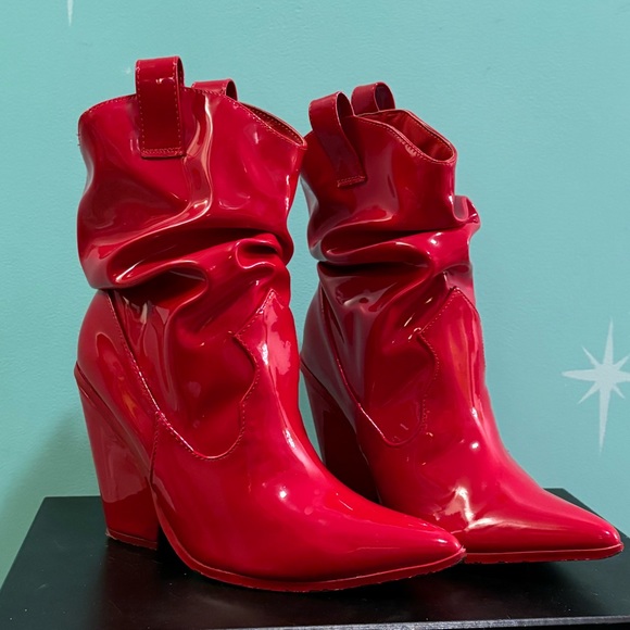 Cape Robbin size 7 shiny patent look cowboy cowgirl boot 4” heel
Vegan - Picture 4 of 4